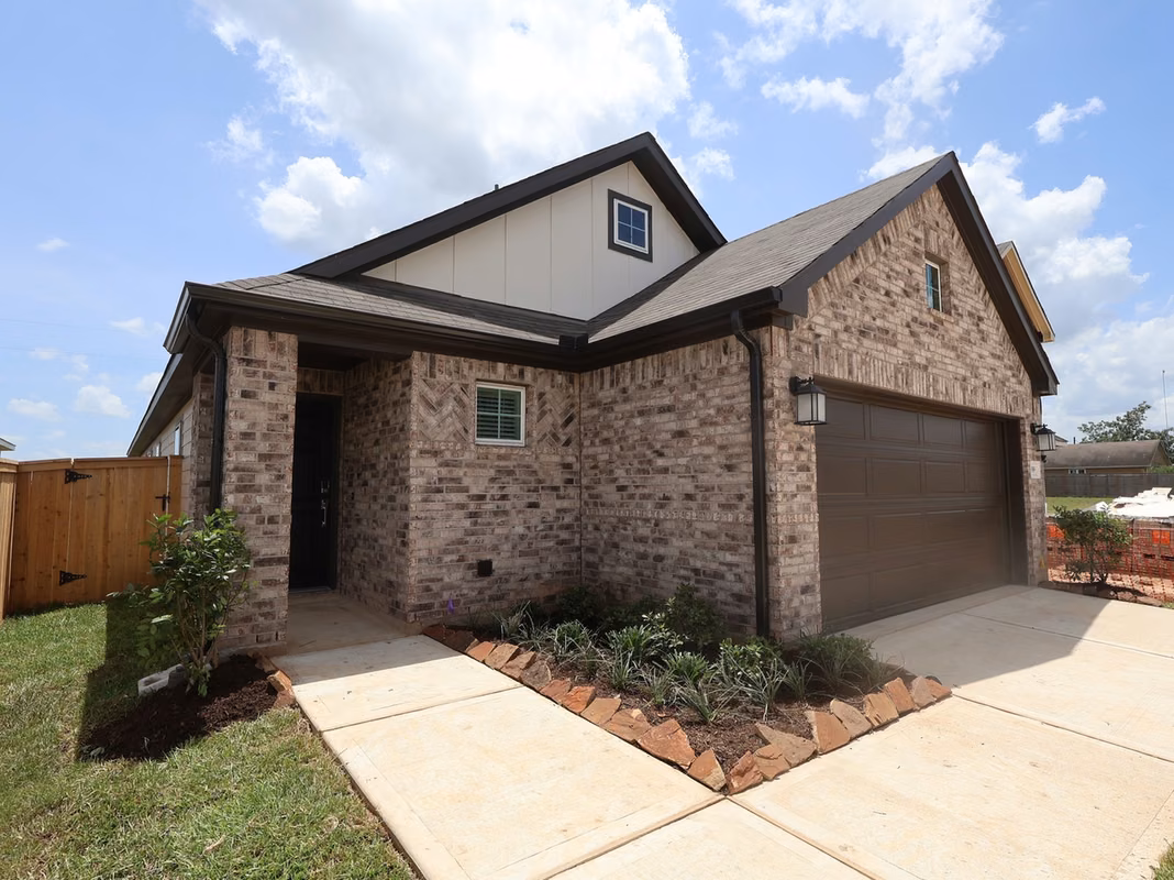 Photo 2 of 32559 Summer Vista Lane, Fulshear, TX