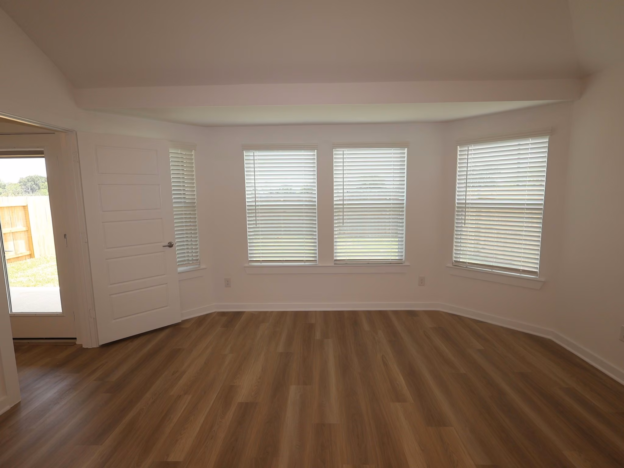 Photo 7 of 32559 Summer Vista Lane, Fulshear, TX