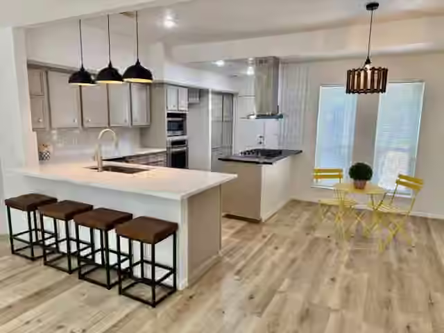 Photo 7 of 1635 Bradney Drive, Houston, TX