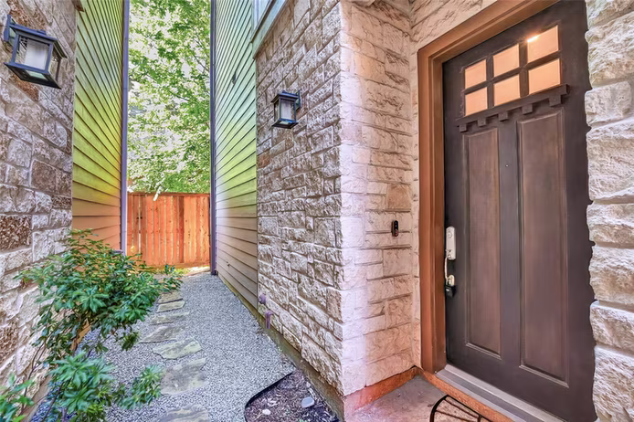 Photo of 816 Yale Street C, Houston, TX 77007