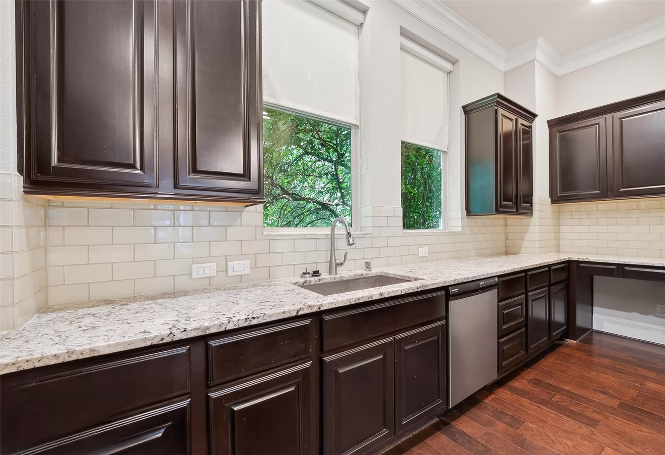 Photo 5 of 816 Yale Street C, Houston, TX