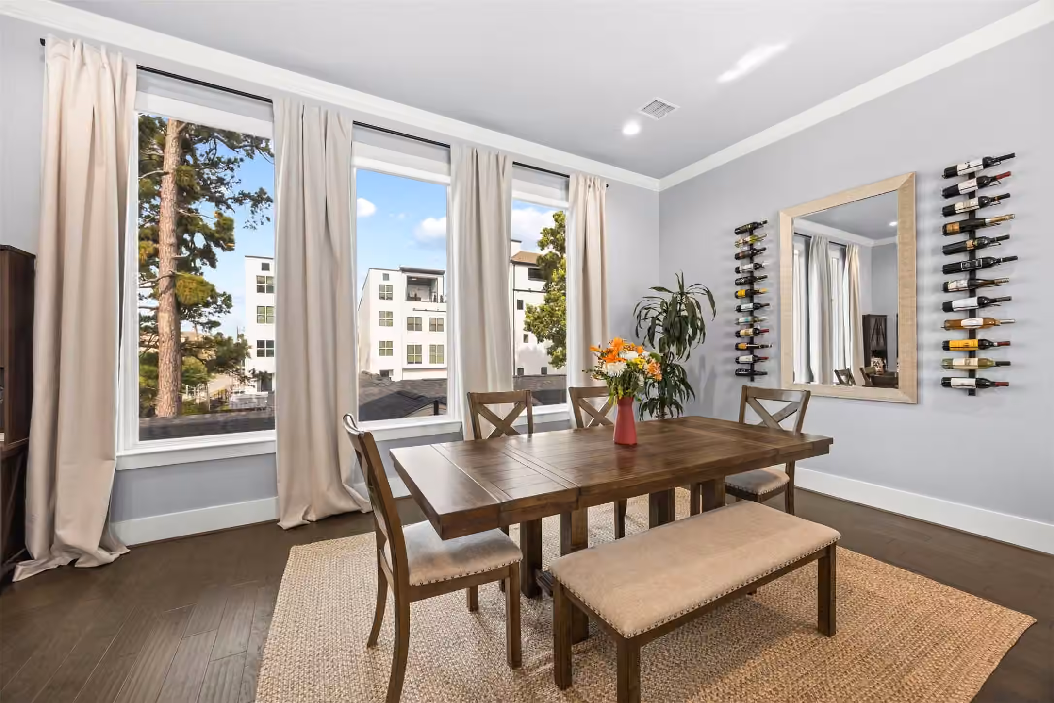 Photo 7 of 1565 W 22nd Street, Houston, TX
