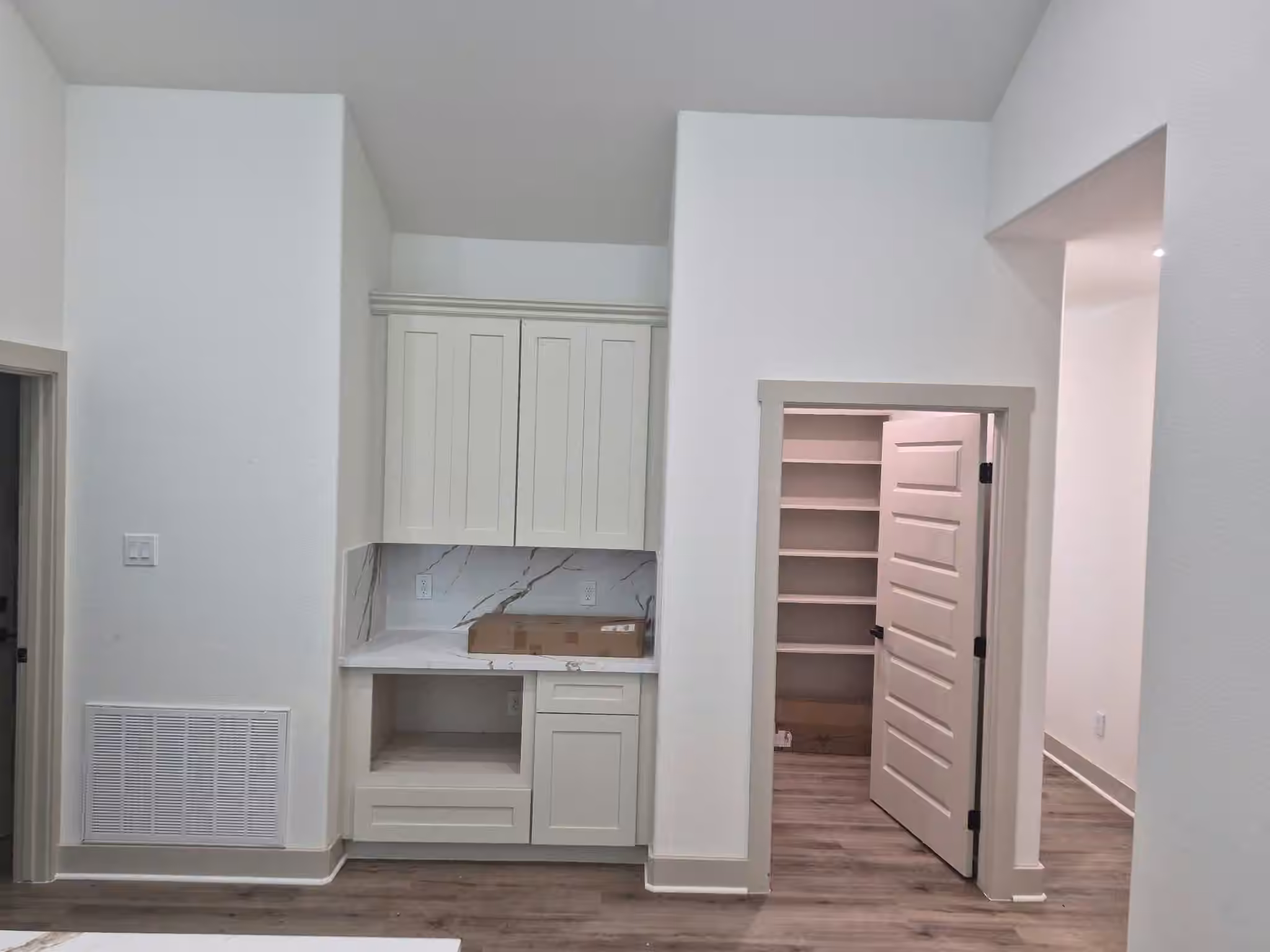 Photo 7 of 33372 W FM 1301, West Columbia, TX