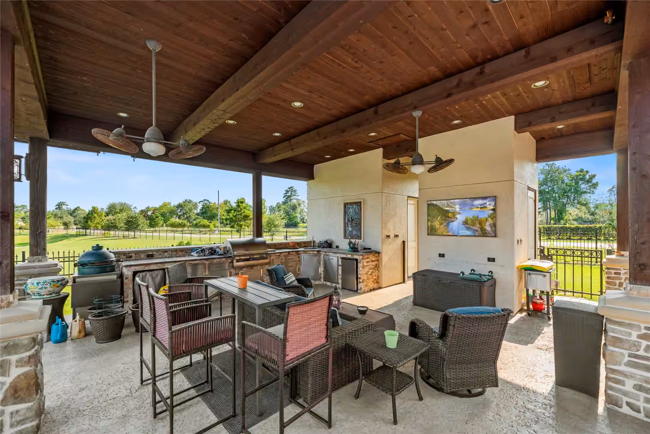 Photo 6 of 7715 Firethorne Creek Court, Spring, TX