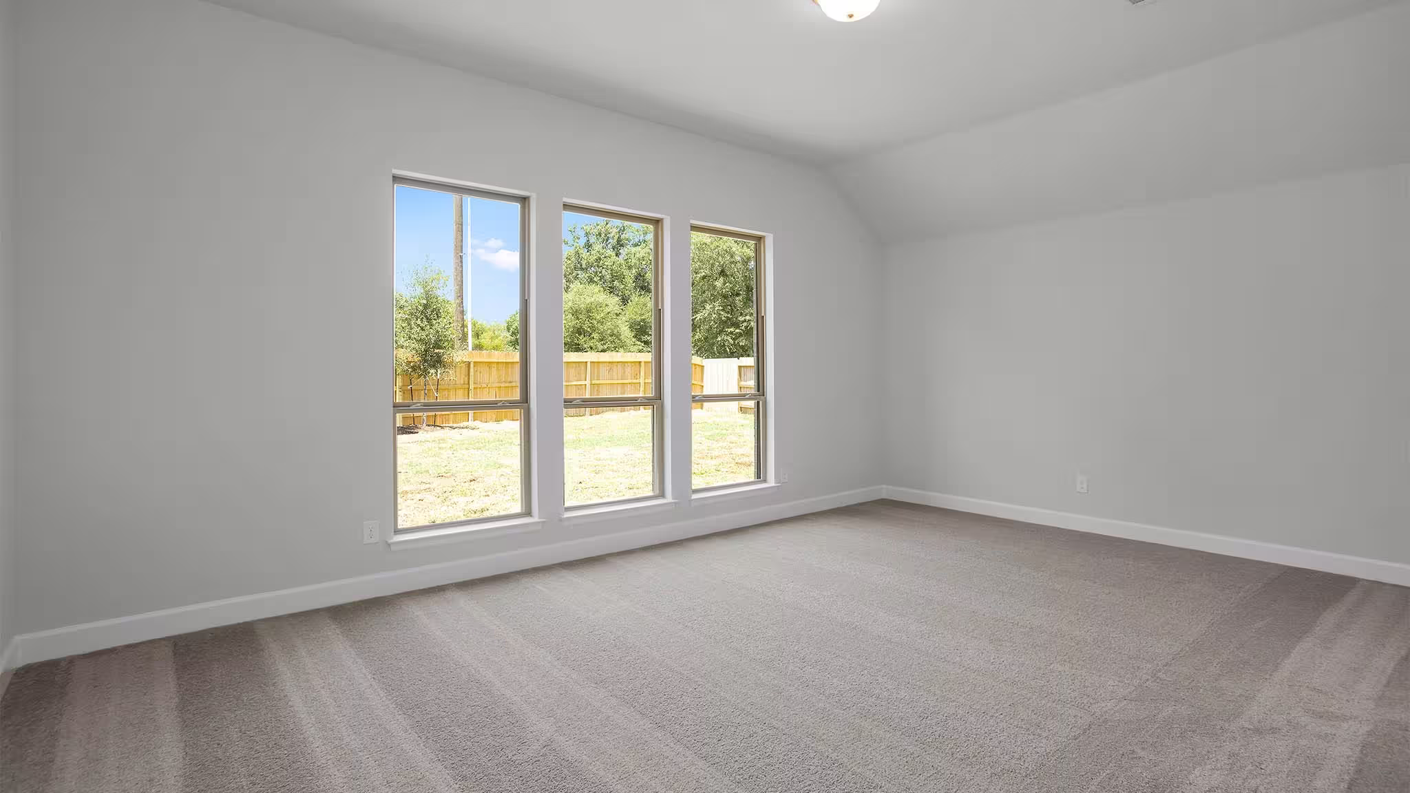 Photo 4 of 14952 Bright Berry Drive, Conroe, TX