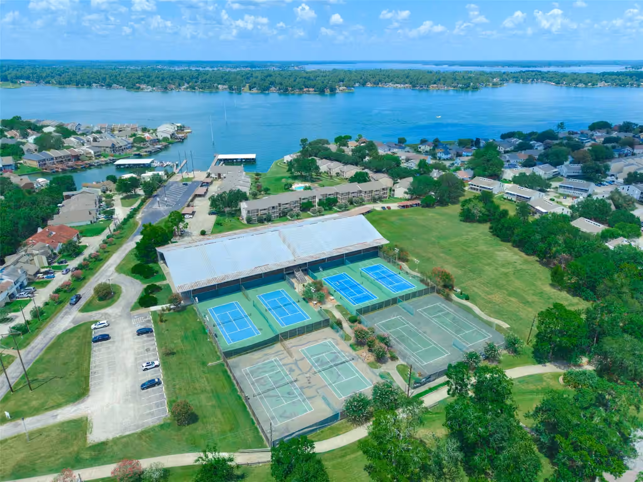 Photo 3 of 115 Moonspinner, Conroe, TX