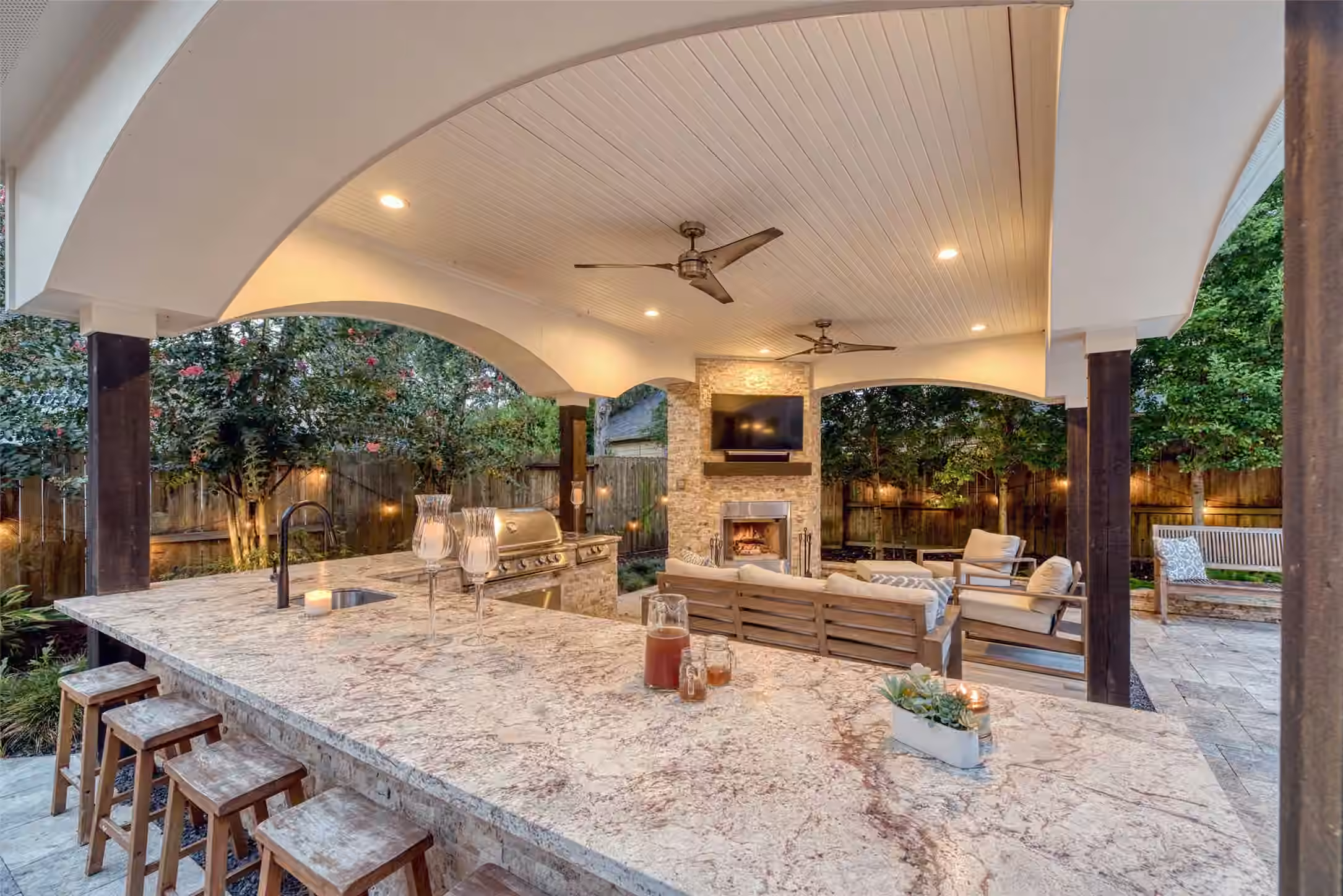 Photo 6 of 923 Chinquapin Place, Houston, TX