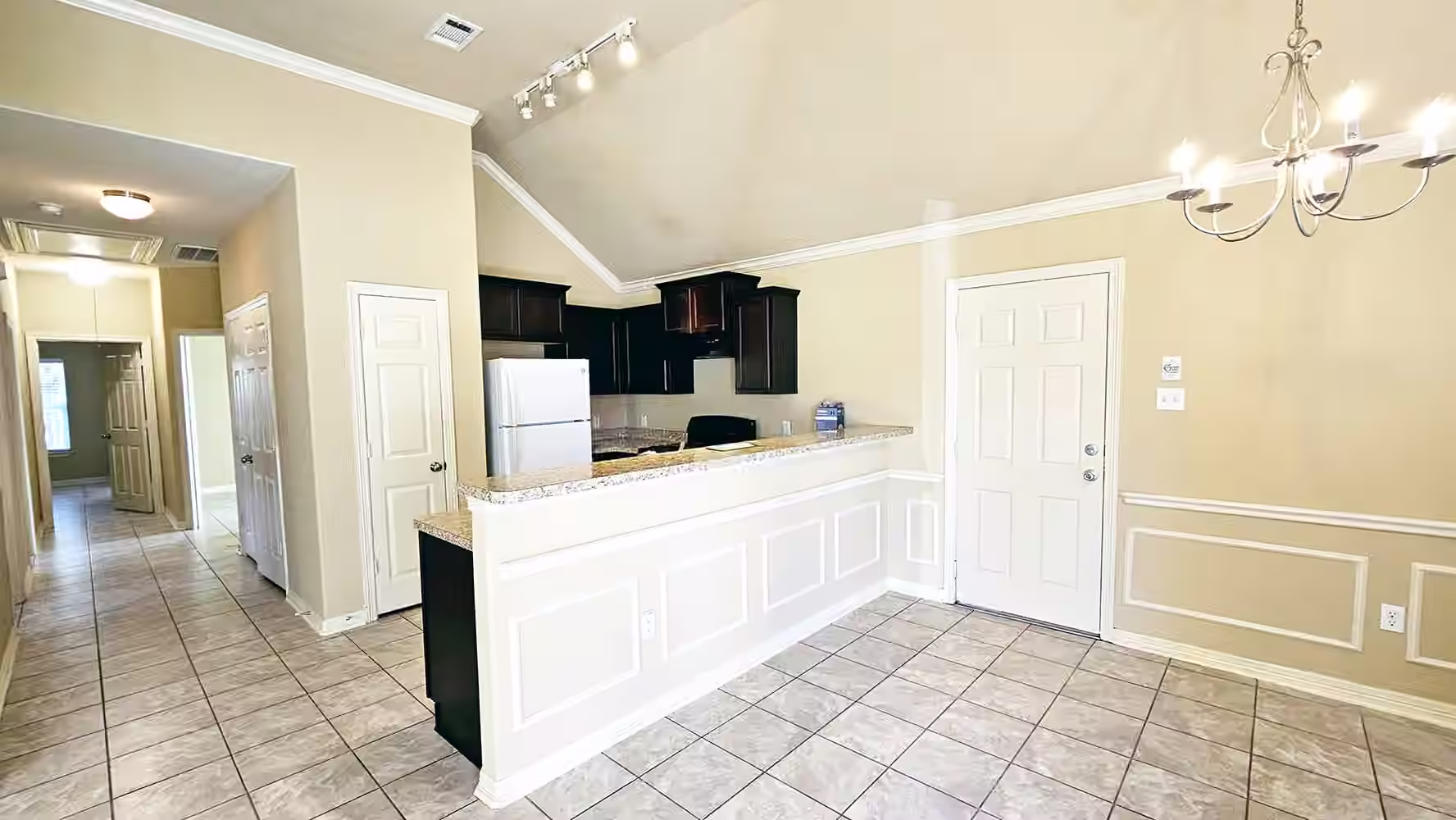 Photo 5 of 8031 Canyon Street, Houston, TX
