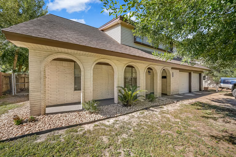 Photo of 1410 Parkside Drive, Pasadena, TX 77502