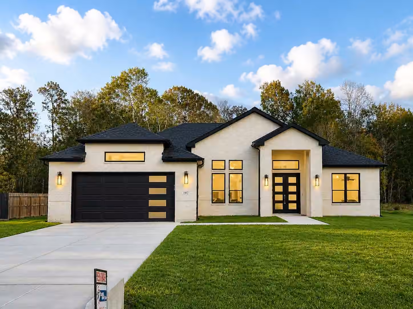 Photo of 1162 Spanish Drive, Dayton, TX