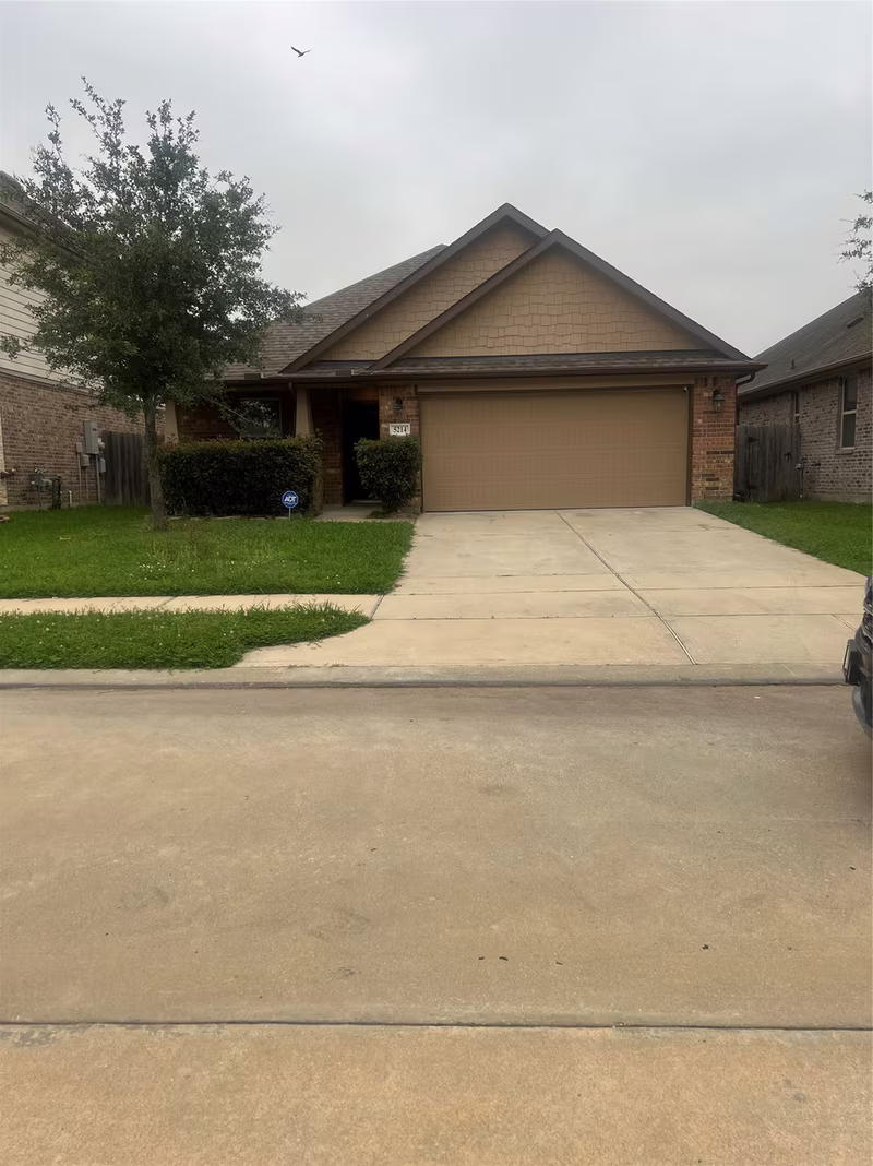 Photo 3 of 5214 Monarch Belle Lane, Katy, TX