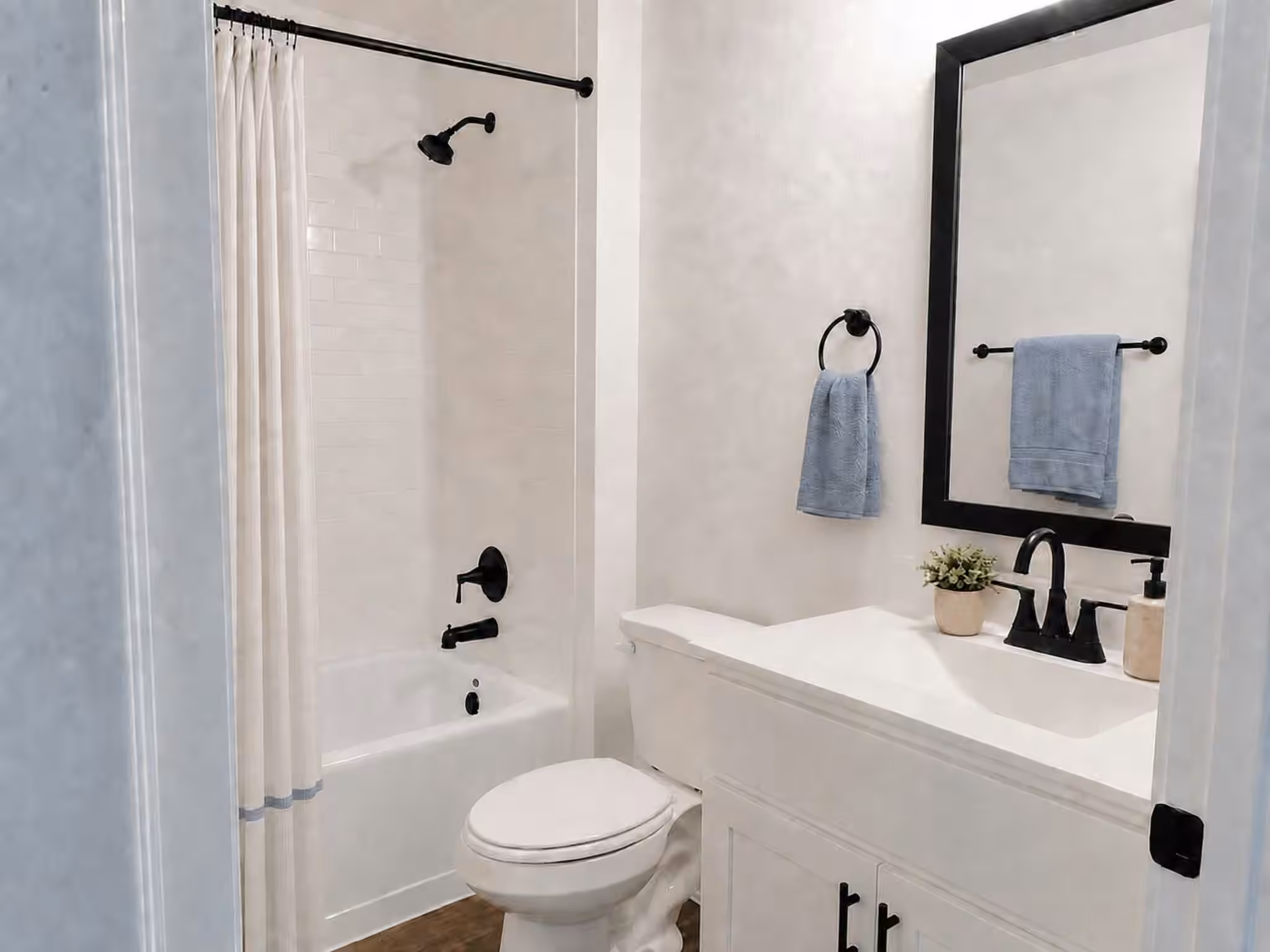 Photo 7 of 2217 S Post Oak Circle S, Dayton, TX