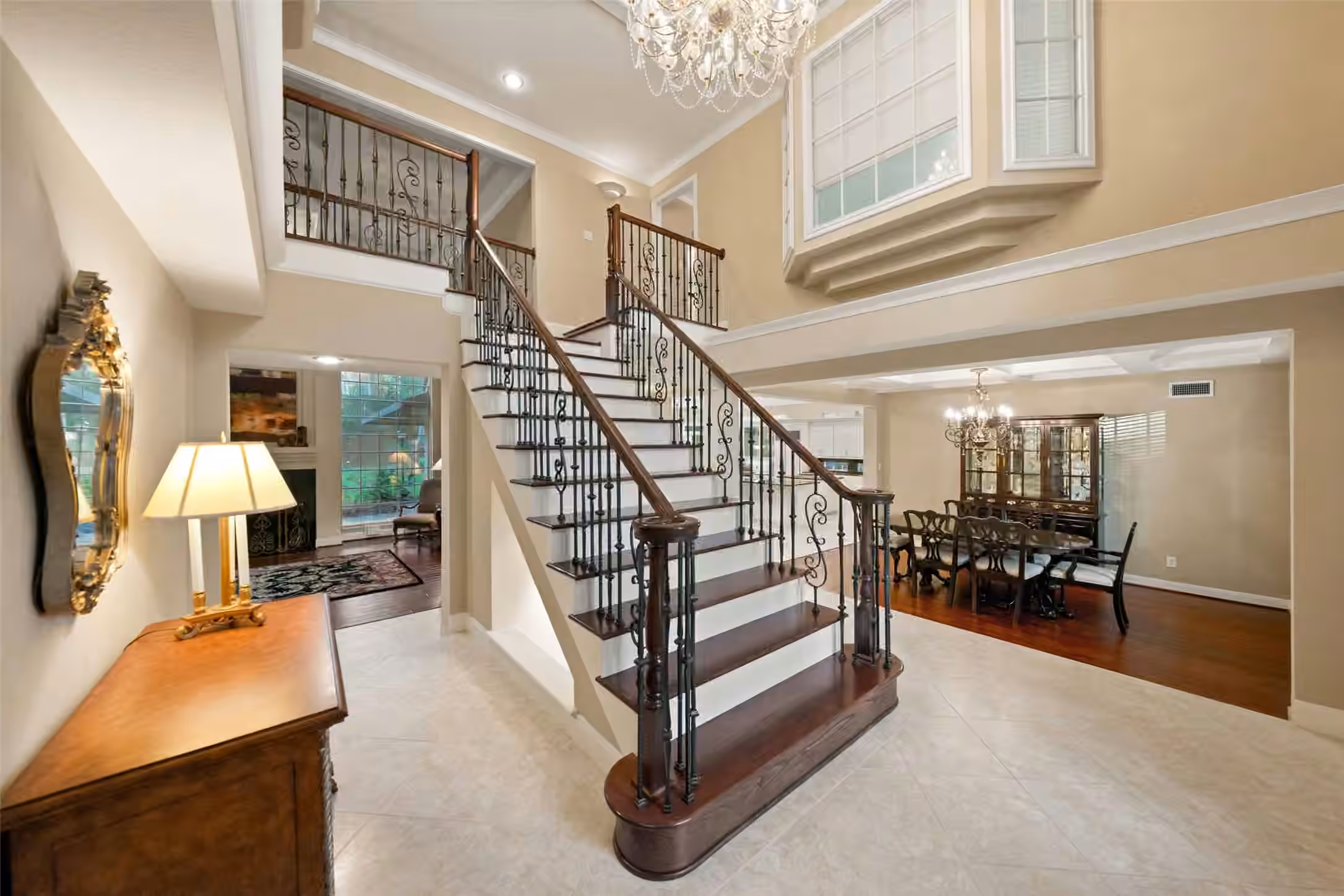 Photo 3 of 1722 Chestnut Grove Lane, Kingwood, TX