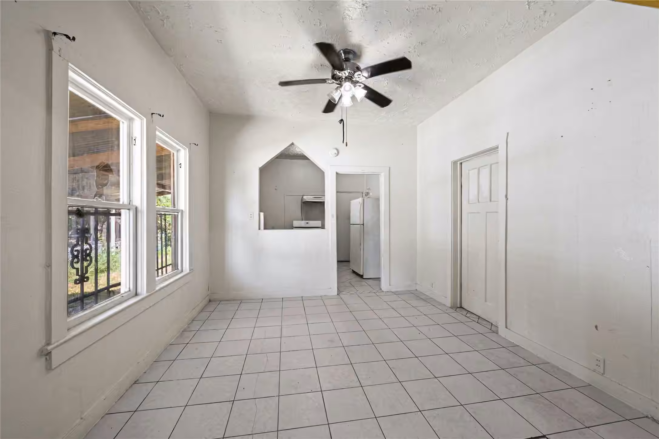 Photo 4 of 2221 Vance Street, Houston, TX