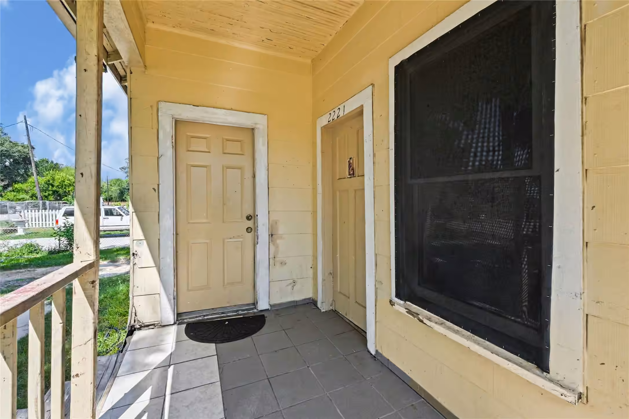 Photo 6 of 2221 Vance Street, Houston, TX