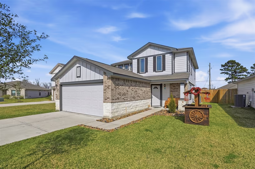 Photo 2 of 1224 Millpointe Lane, Dayton, TX