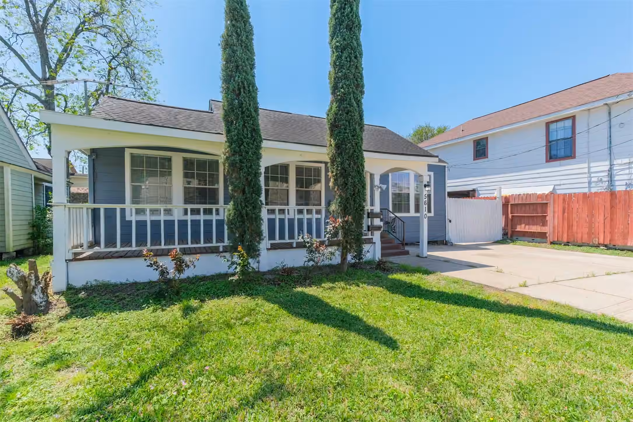 Photo 2 of 5610 Eskridge Street, Houston, TX