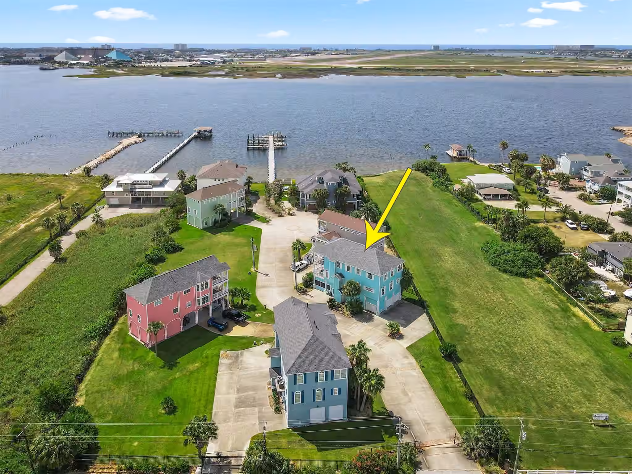 Photo of 1007 Lillian Lane, Galveston, TX