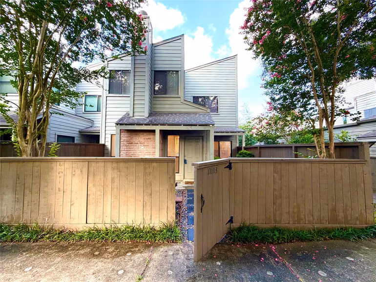 Photo of 11703 Lakeside Place Drive 229, Houston, TX 77077