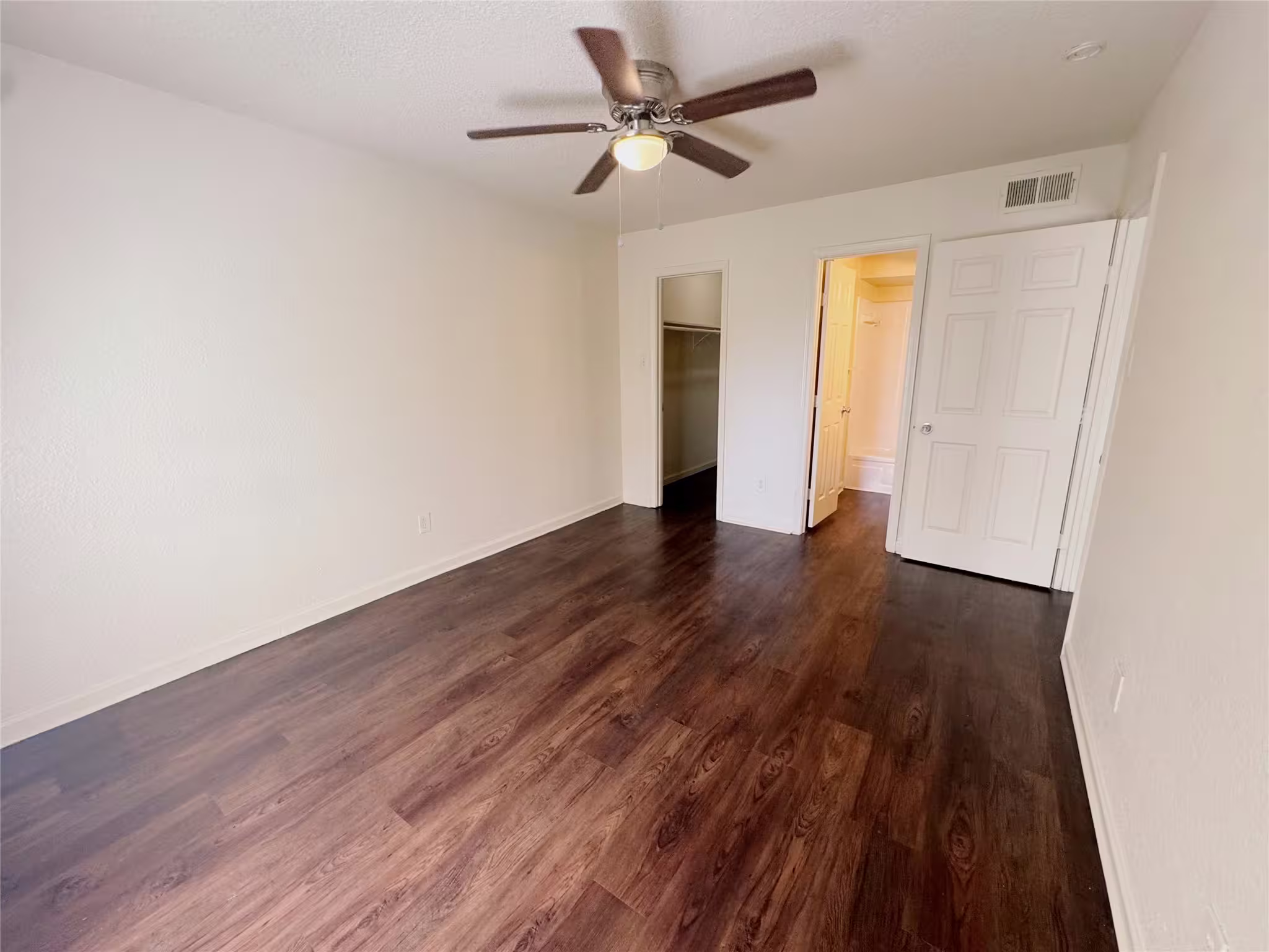 Photo 7 of 8100 Creekbend Drive 157, Houston, TX