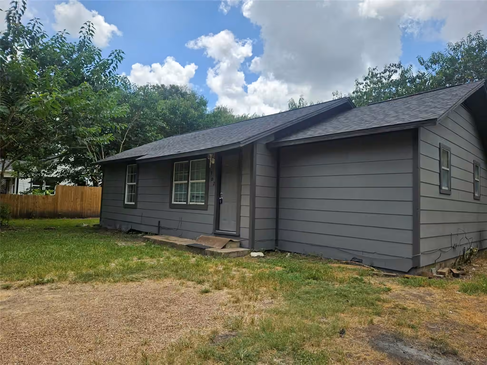 Photo of 302 Grayless Street, Richmond, TX 77406