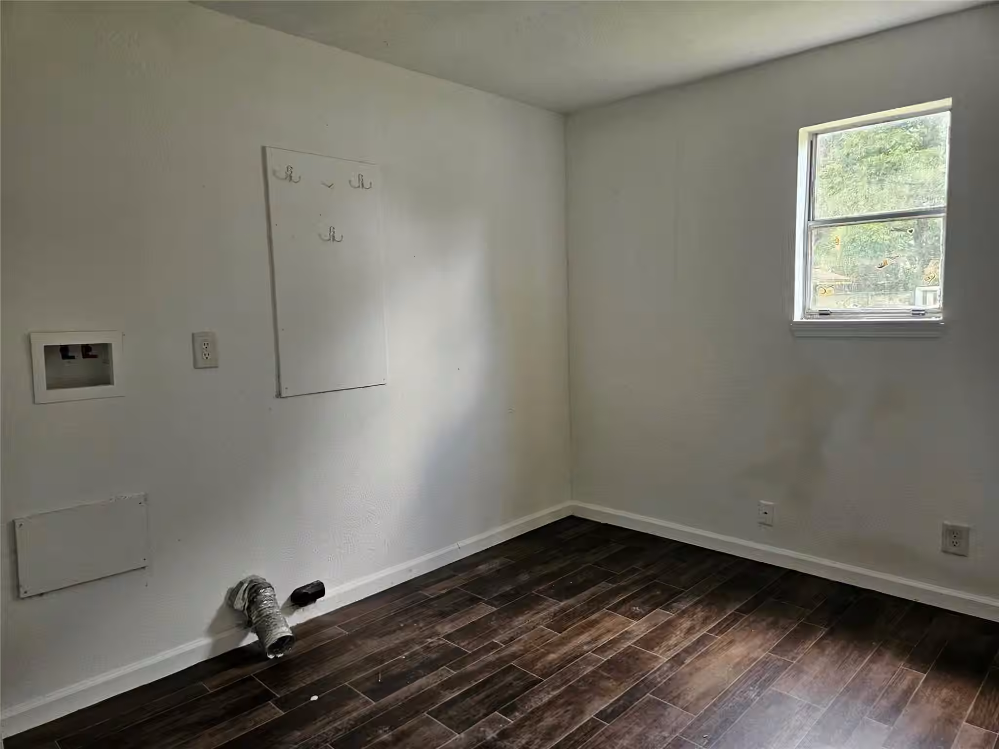 Photo 7 of 302 Grayless Street, Richmond, TX