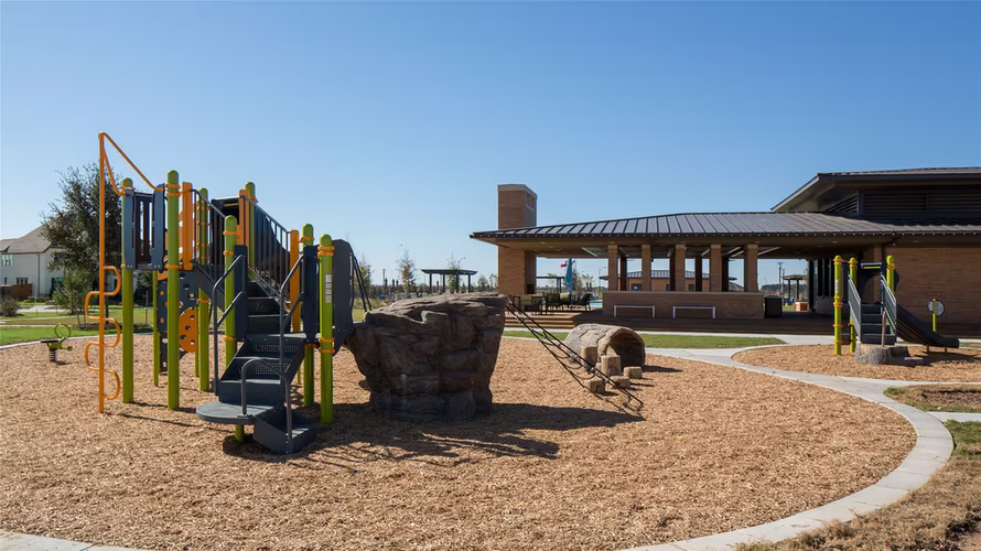 Photo 5 of 8111 Tree Hill Drive, Katy, TX