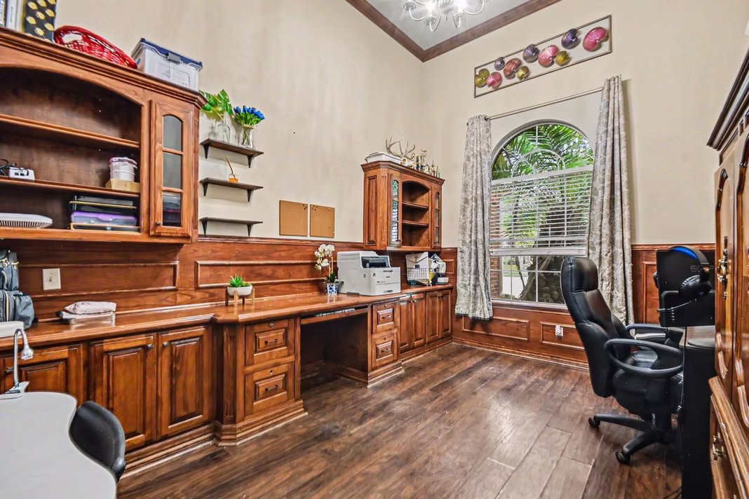 Photo 3 of 4112 S Meridian Greens Drive, Dickinson, TX