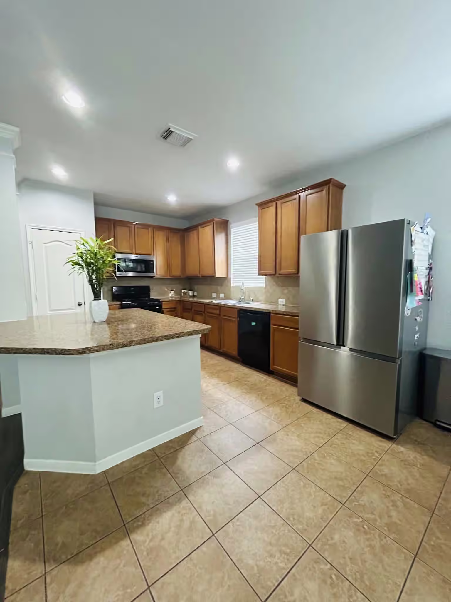 Photo 4 of 18902 Cluster Oaks Drive, Magnolia, TX