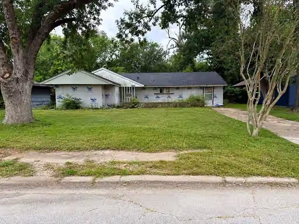 Photo of 5822 Lyndhurst Drive, Houston, TX