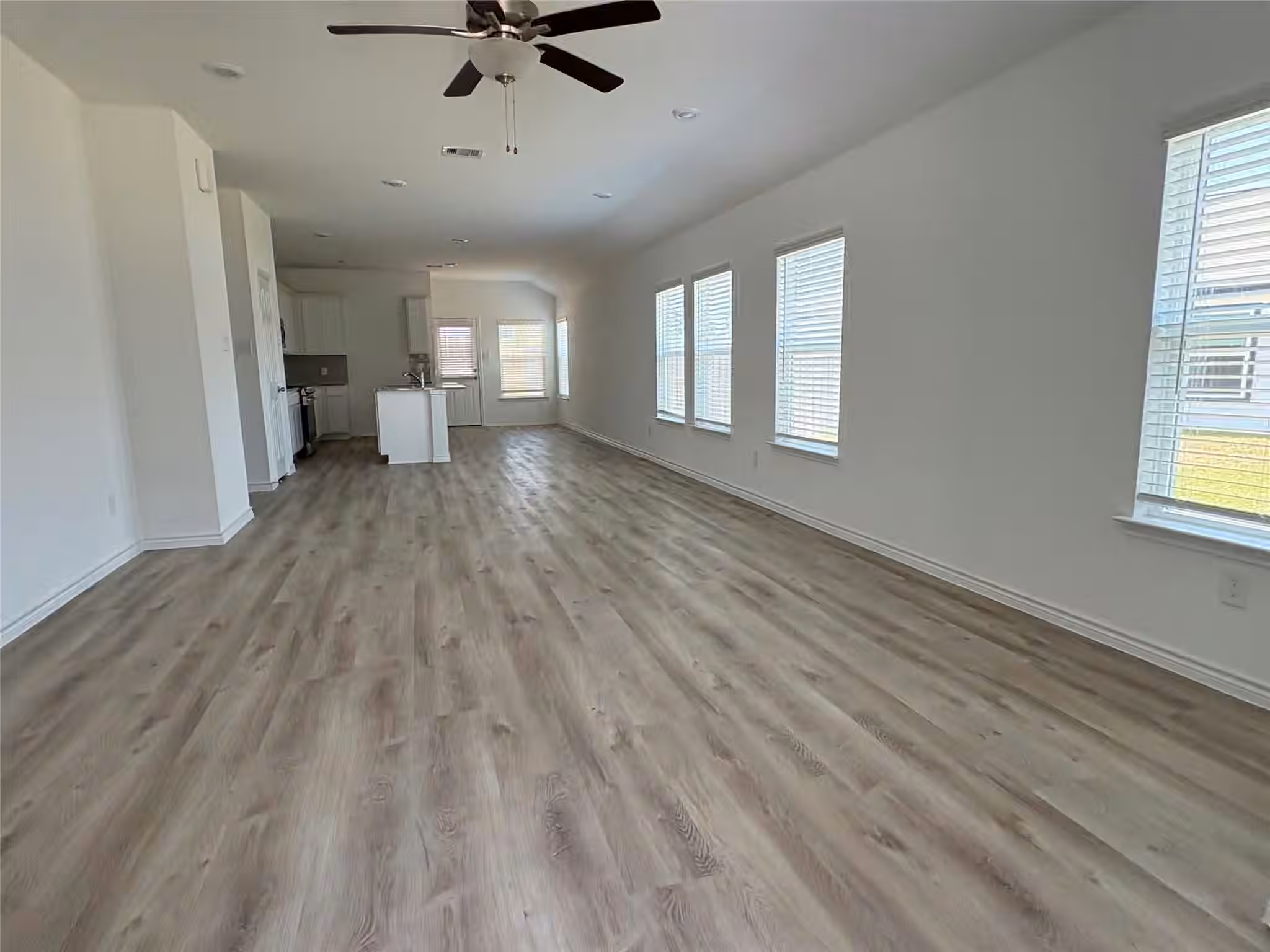 Photo 2 of 10465 Sugar Mill Drive, Conroe, TX