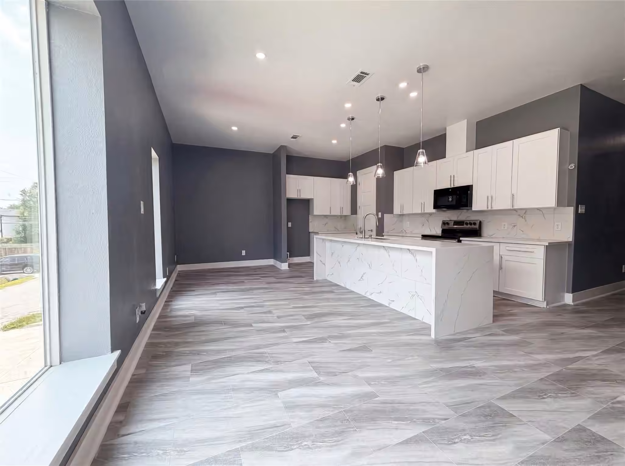 Photo 4 of 4704 Ward Street, Houston, TX