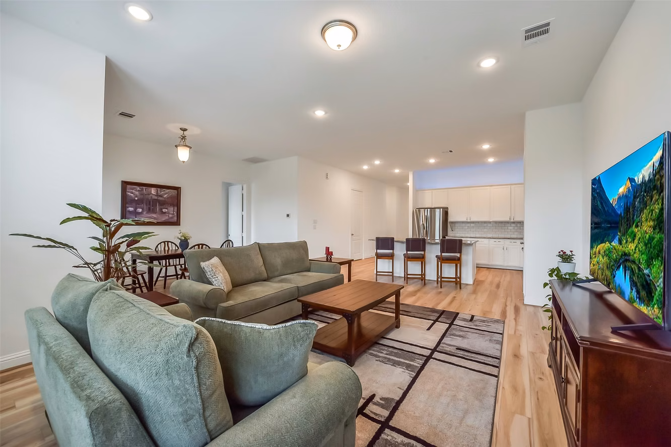 Photo 7 of 17076 Easter Lily Drive, Conroe, TX