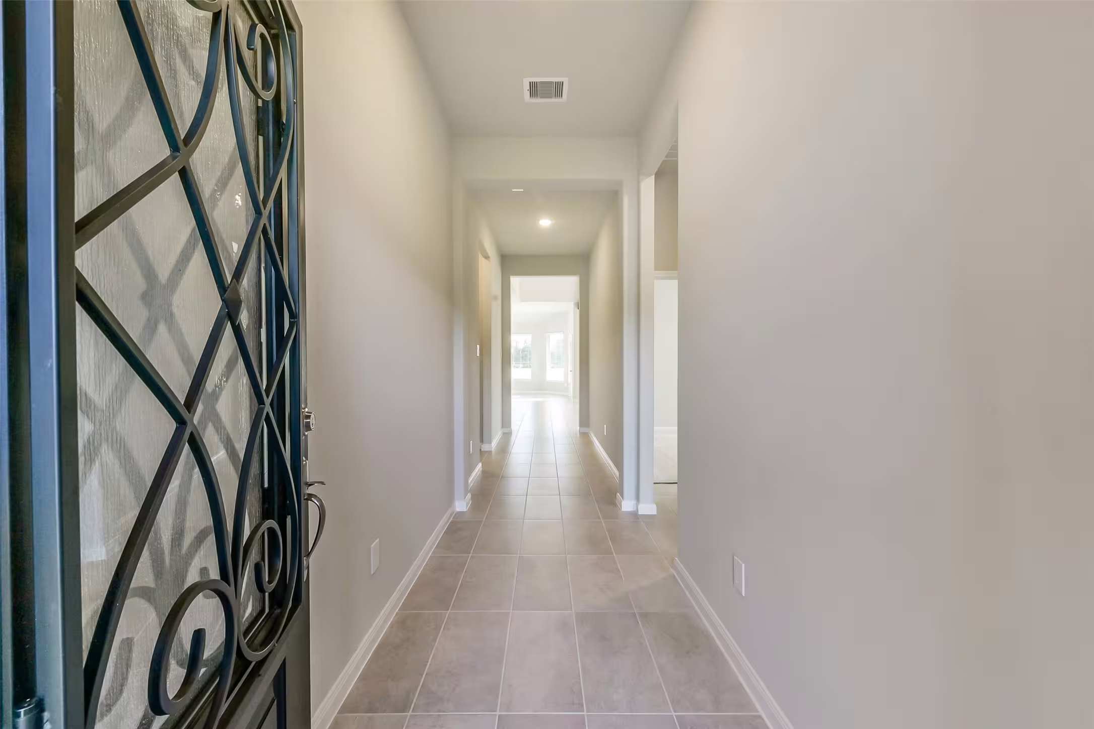 Photo 4 of 441 Barton Place Drive, Tarkington, TX