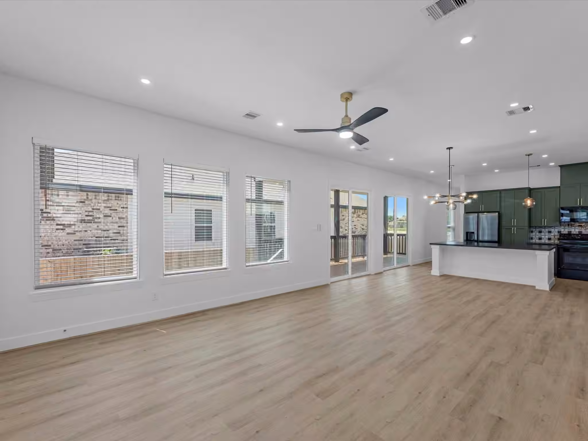 Photo 5 of 7727 Green Lawn Drive, Houston, TX