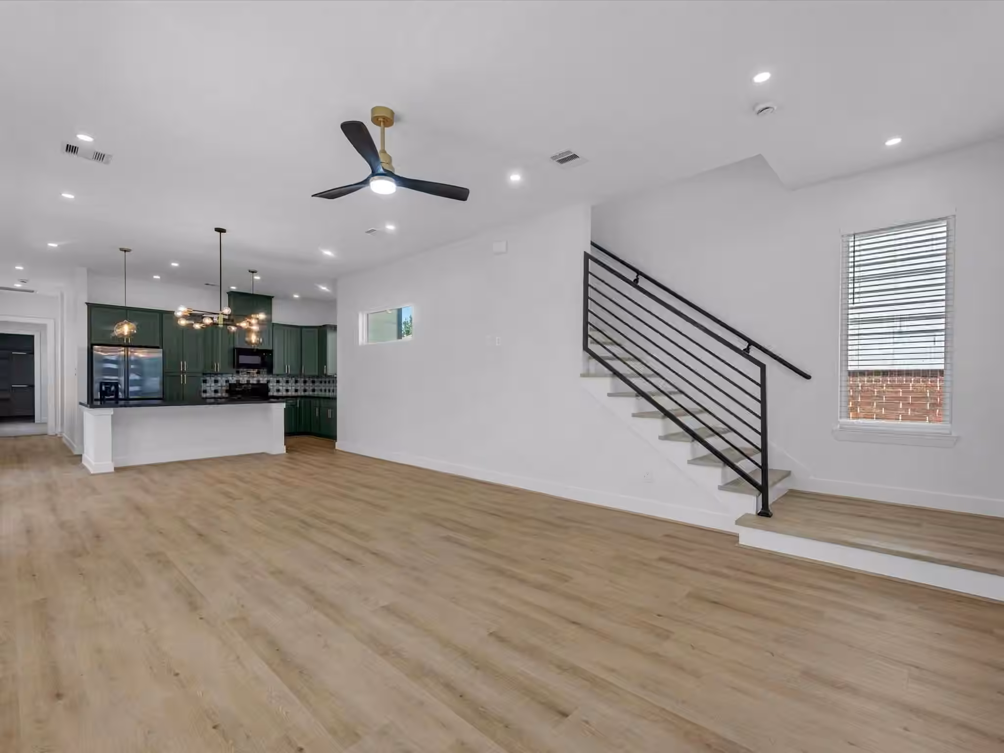 Photo 6 of 7727 Green Lawn Drive, Houston, TX