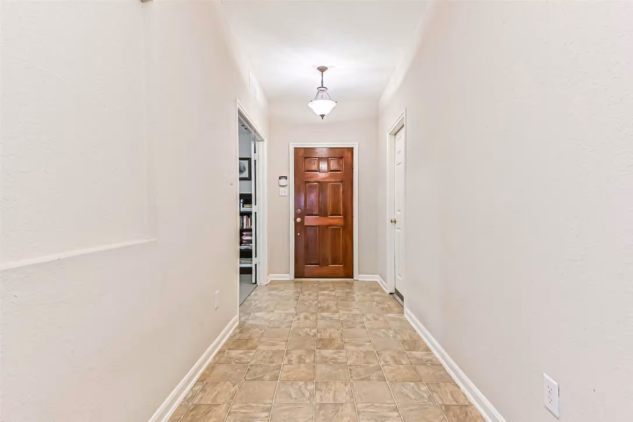 Photo 6 of 11304 Morning Brook Drive, Pearland, TX