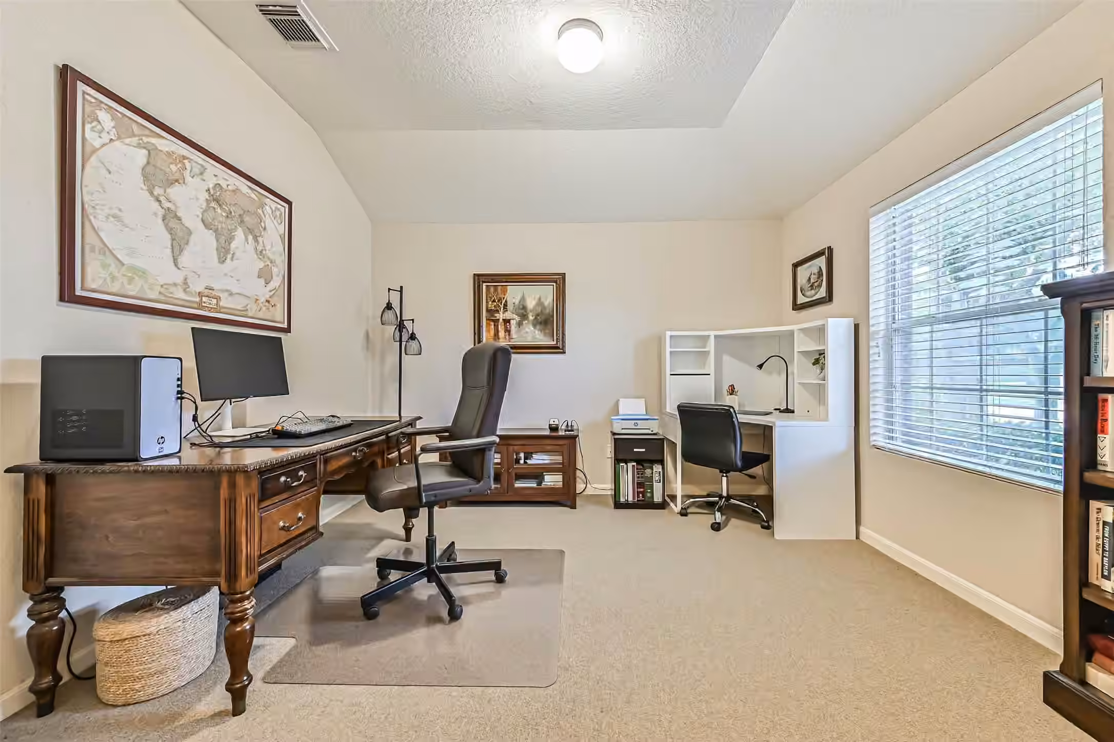Photo 7 of 11304 Morning Brook Drive, Pearland, TX