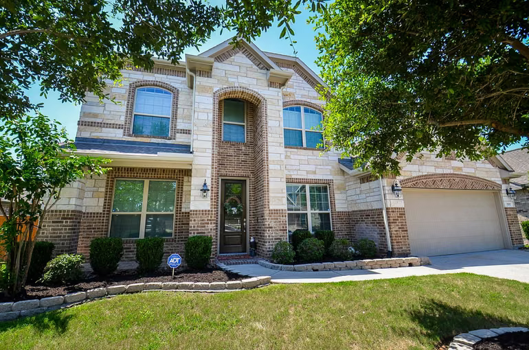 Photo 2 of 1707 Tonkawa Trail, Katy, TX
