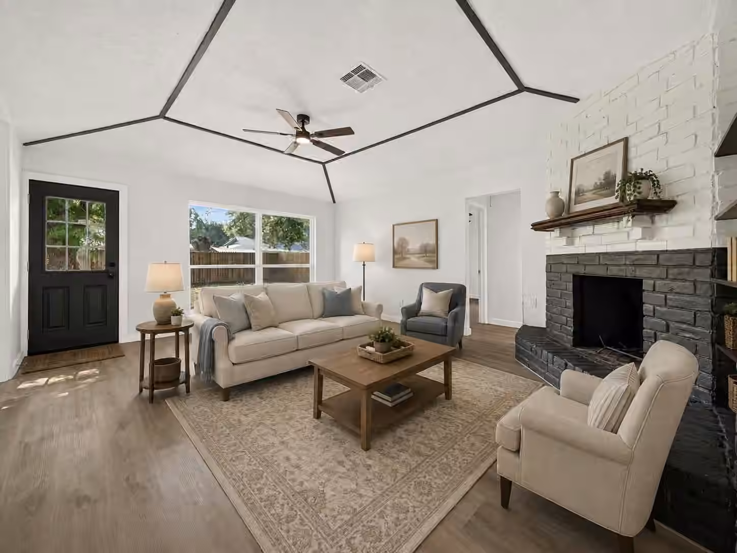 Photo 3 of 13722 New Village Lane, Sugar Land, TX