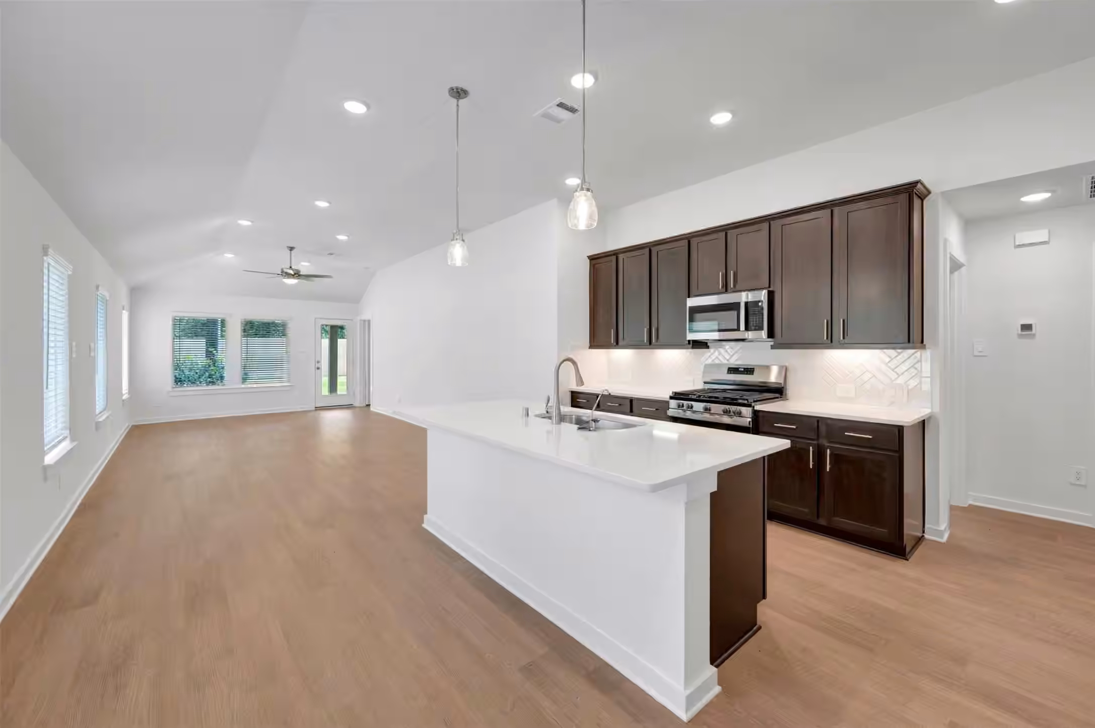 Photo 5 of 21462 Jacaranda Blossom Way, Tomball, TX