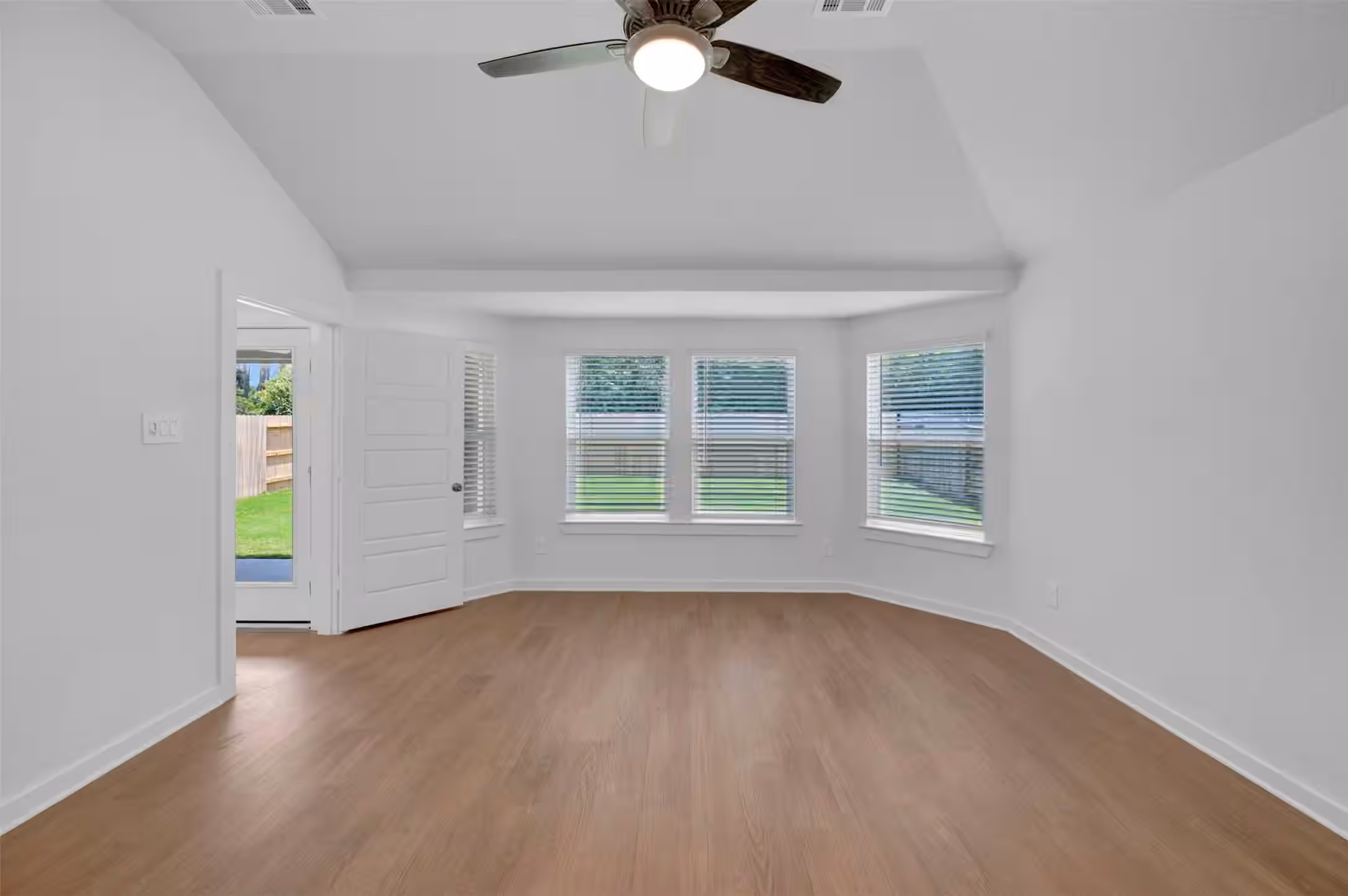 Photo 6 of 21462 Jacaranda Blossom Way, Tomball, TX