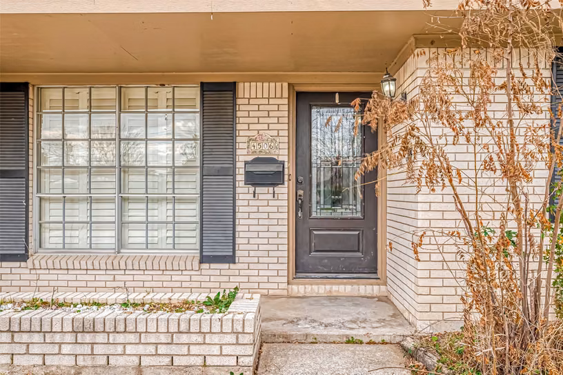 Photo 2 of 4506 Mimosa Drive, Bellaire, TX