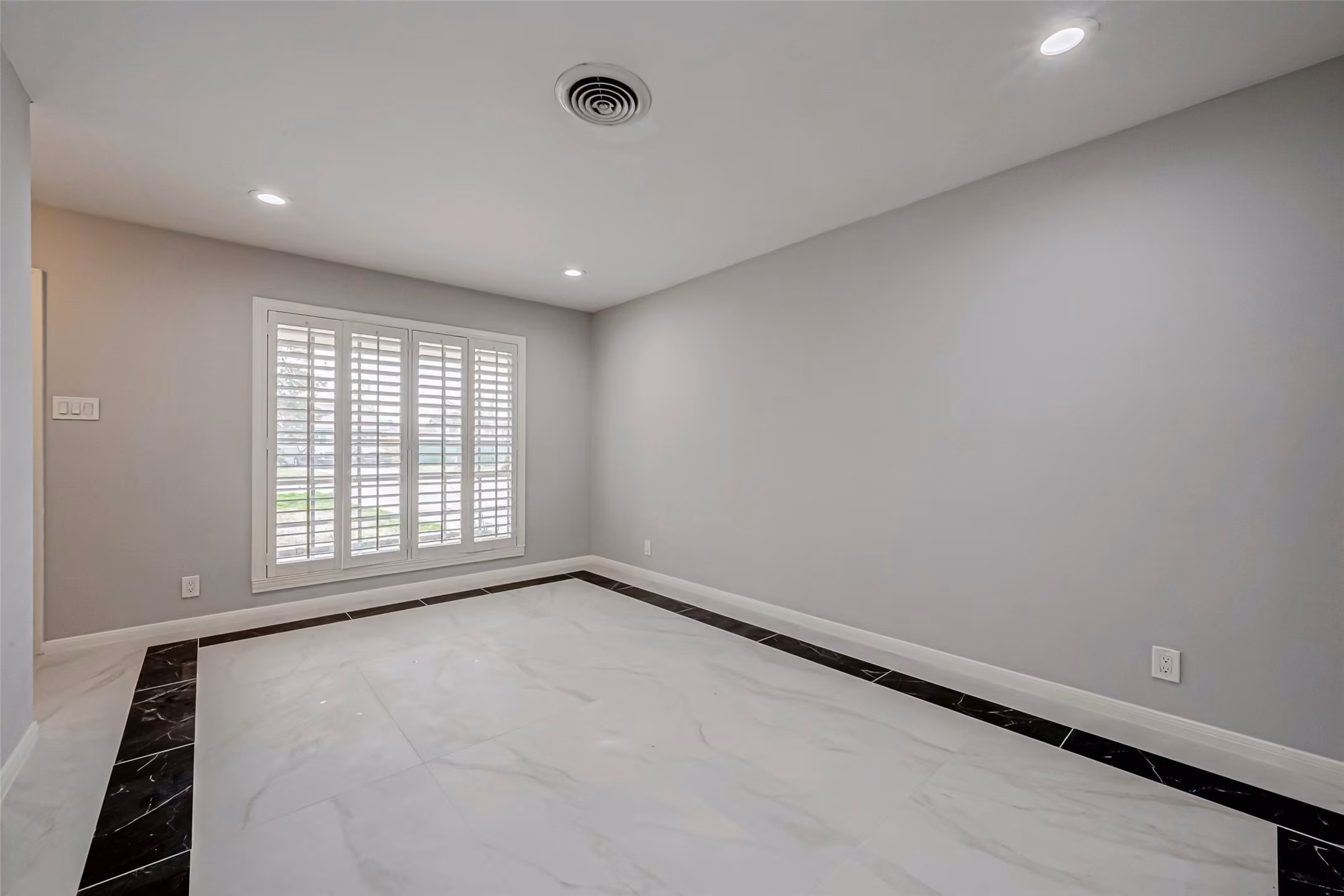 Photo 6 of 4506 Mimosa Drive, Bellaire, TX