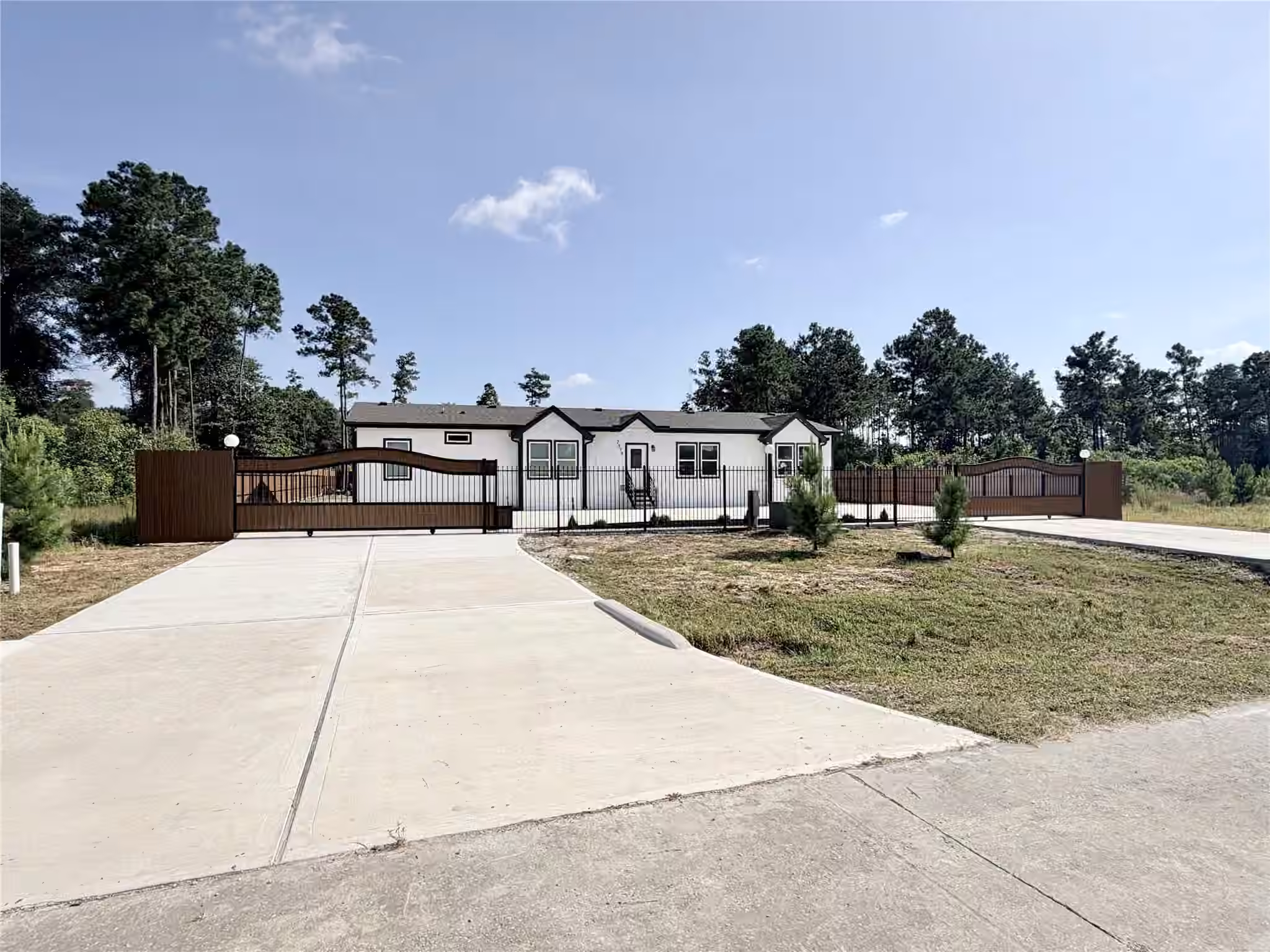 Photo of 2379 Road 5838, Cleveland, TX