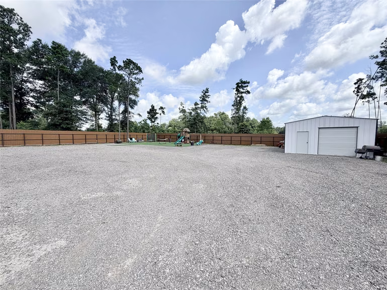Photo 6 of 2379 Road 5838, Cleveland, TX