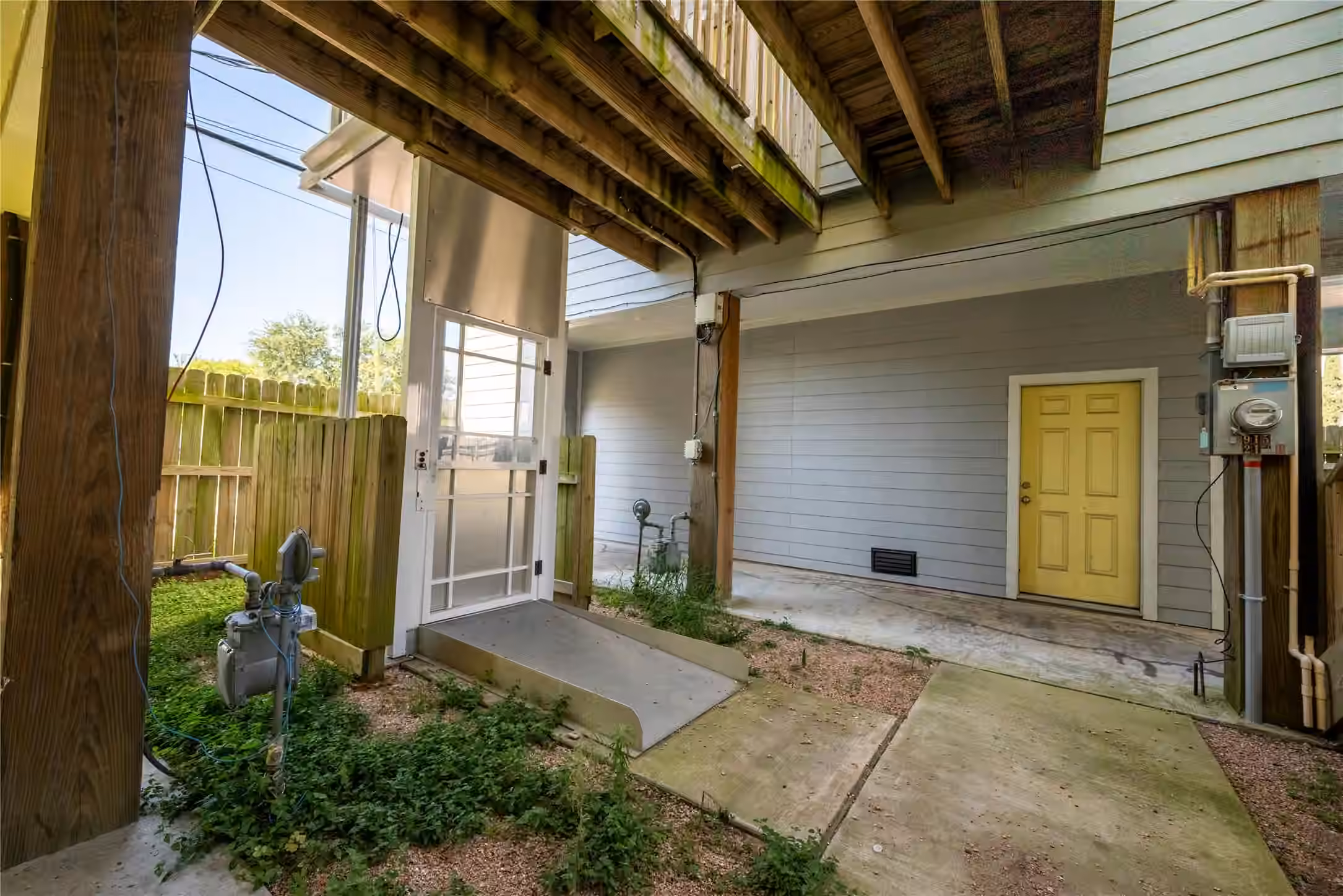 Photo 6 of 913 Moody Avenue, Galveston, TX