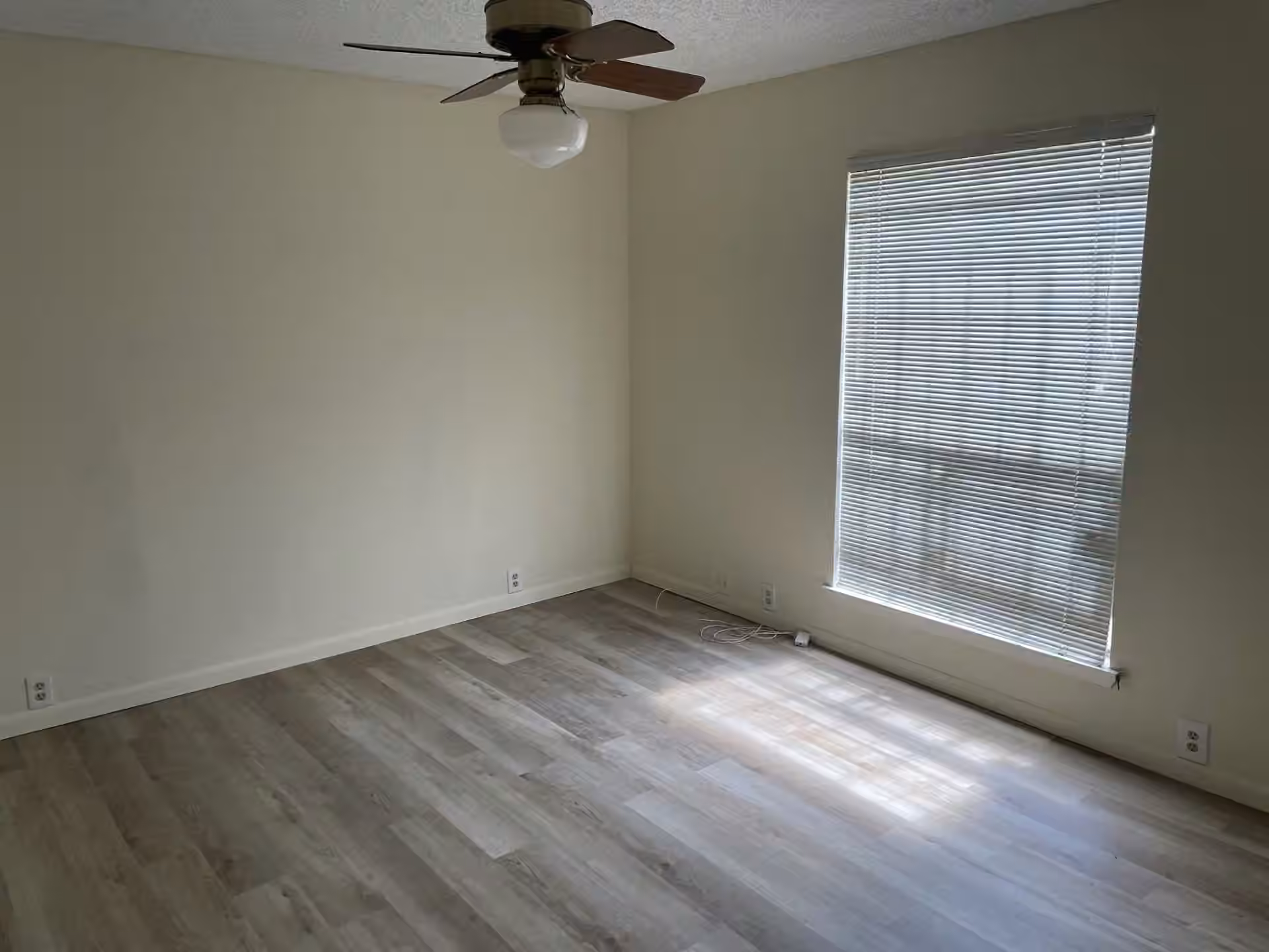Photo 6 of 6201 Beverlyhill Street 8, Houston, TX