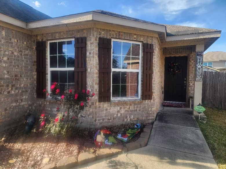 Photo 3 of 518 Douro Drive, Crosby, TX