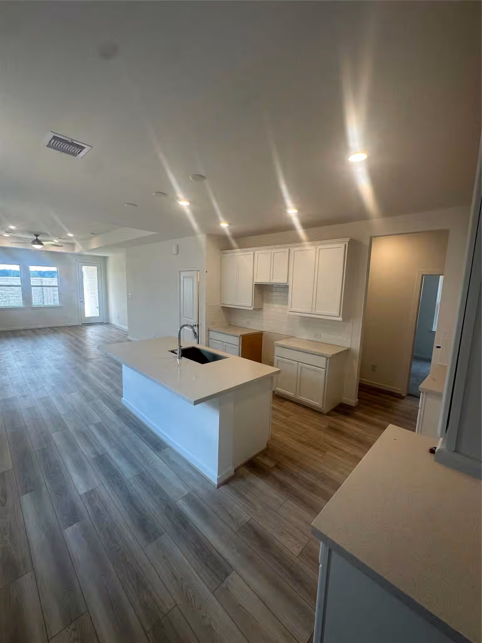 Photo 4 of 7038 Brilliance Drive, Richmond, TX